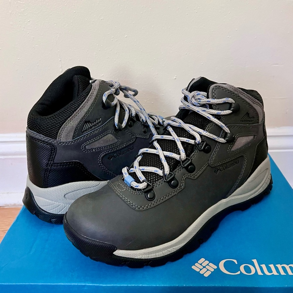 New Columbia Newton Ridge Plus Waterproof Hiking Boots, Size 8.5